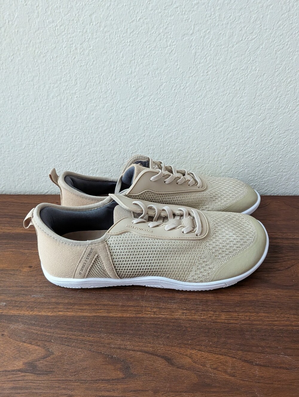 NWT Hike HF Stride Hands-Free & Ergonomic Barefoot Shoes Beige Woman 11 Men 9